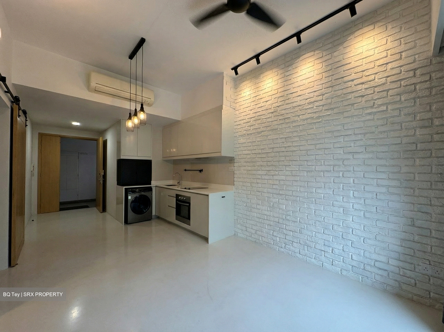 The Skywoods (D23), Condominium #558126561